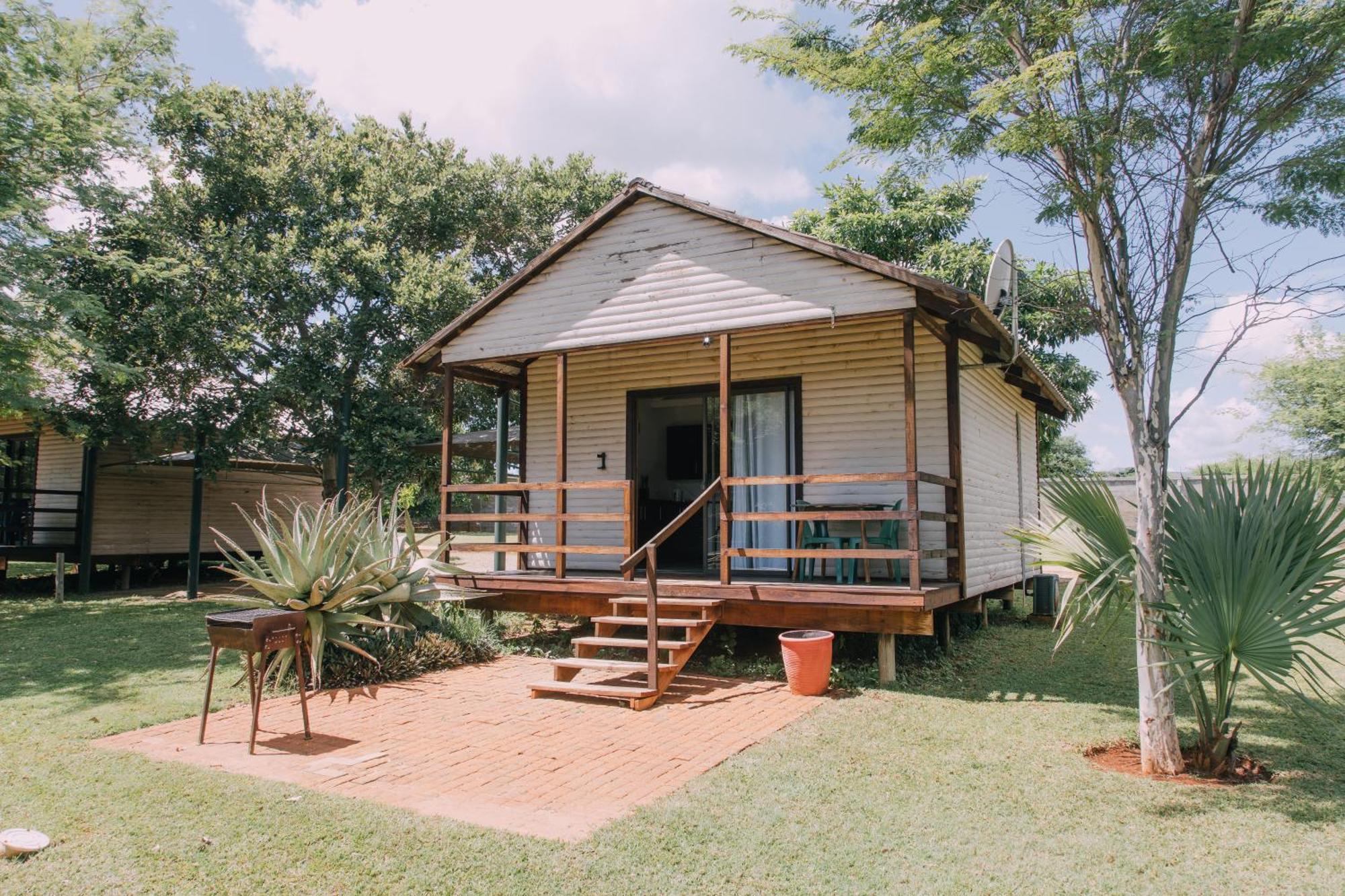 Kruger View Chalets Malalane Exteriör bild
